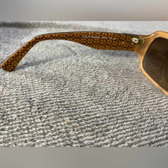 Coach Sunglasses - Picture 4 of 6